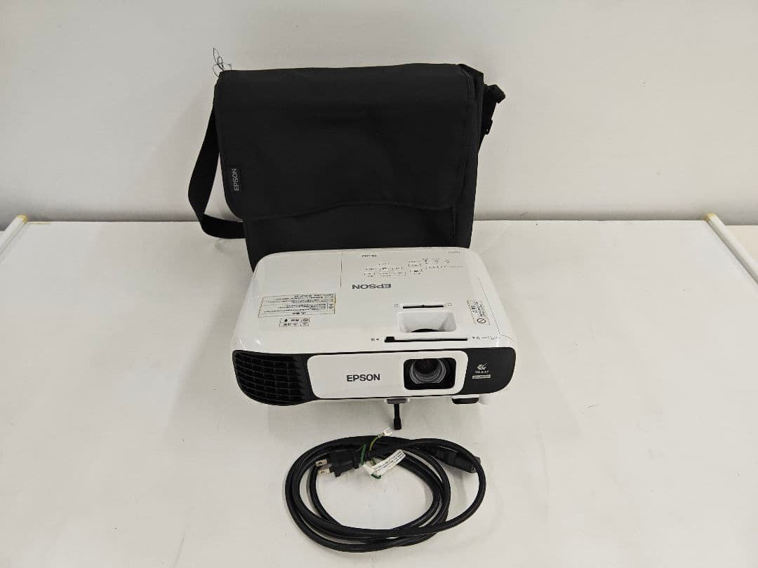 エプソン ビジネスプロジェクター　 EB-U42　ランプ使用時間 高１３５低１０