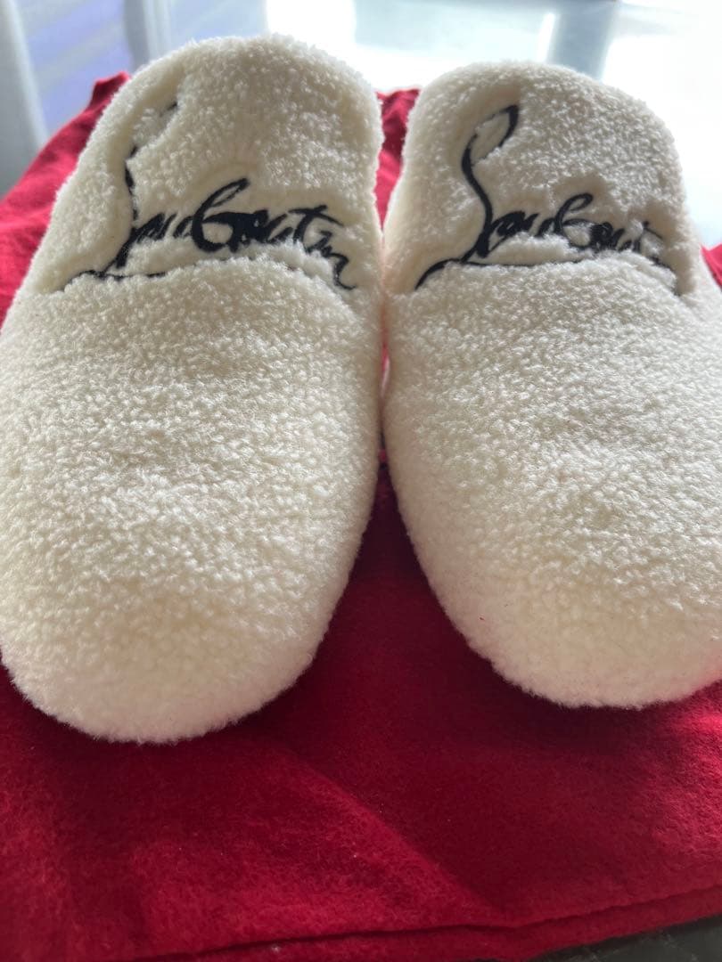 新品未使用Christian Louboutin サンダル サイズ40 1/2