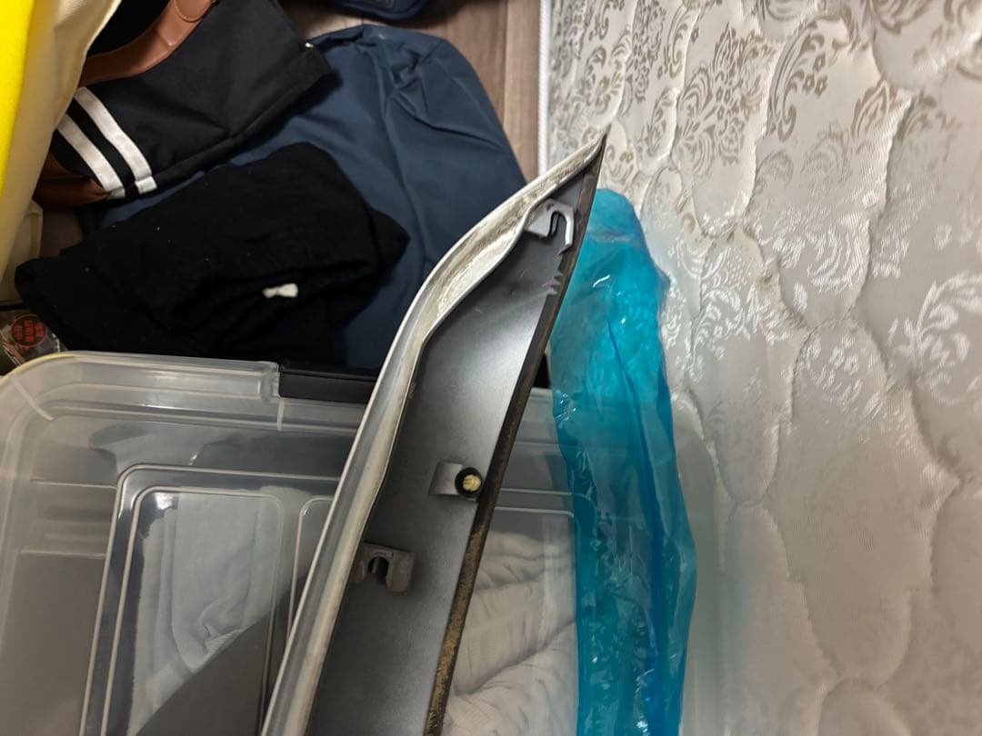 60ハリアーボンネットモールパール070