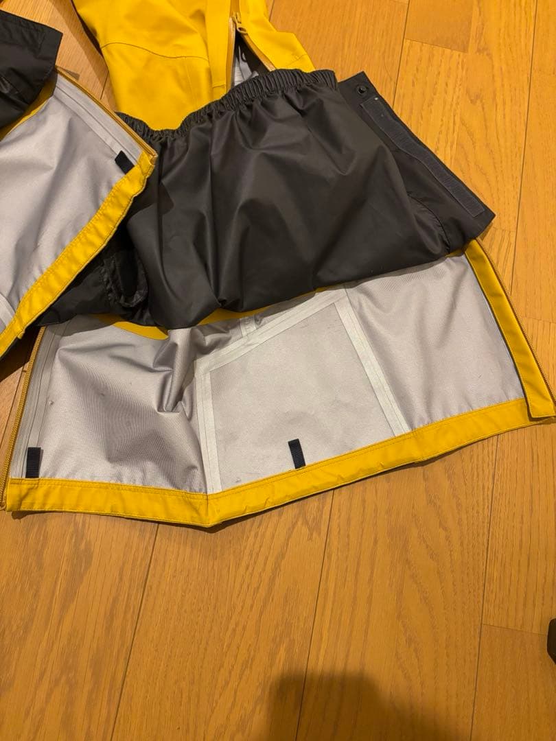 期間限定　 マウンテンハードウェア　スノーウェアセット M