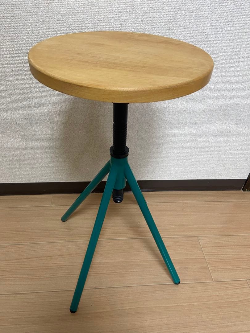 スツール industrial design)Bluelegs lifting stool