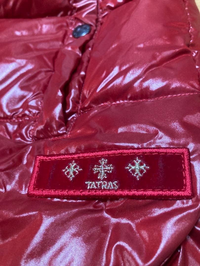 TATRAS フード付きレッドダウンベスト