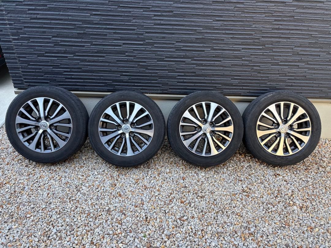 けーんー！セレナ純正ホイールタイヤセット。