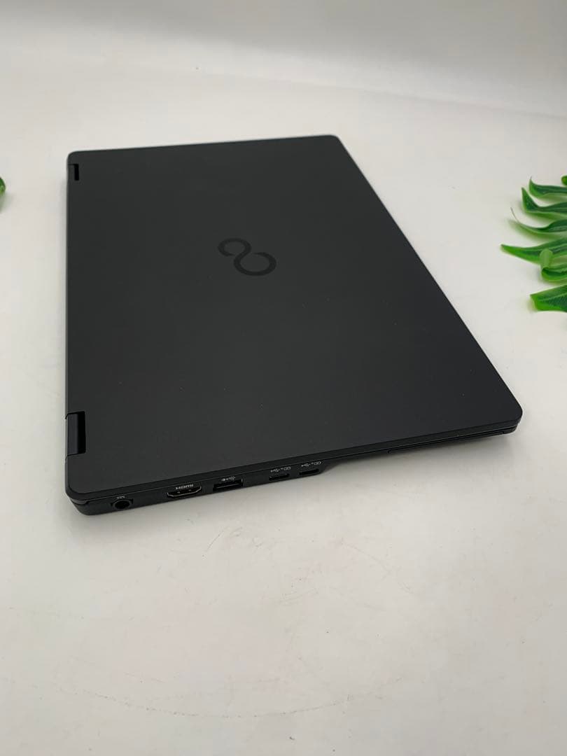 富士通 Fujitsu Core i5-1135G7 8G/256SSD