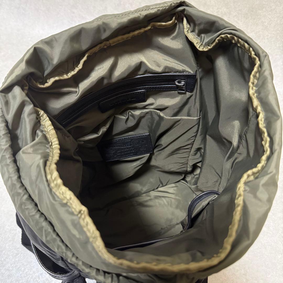 【DIESEL ディーゼル】バックパック　オールレザー　本革　ロゴプレート