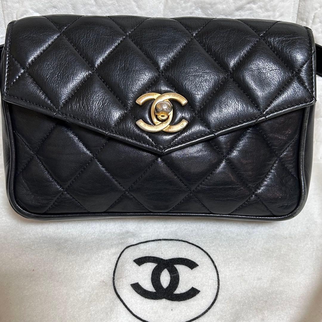 【良品】CHANELシャネルマトラッセボディバッグ　ターンロック