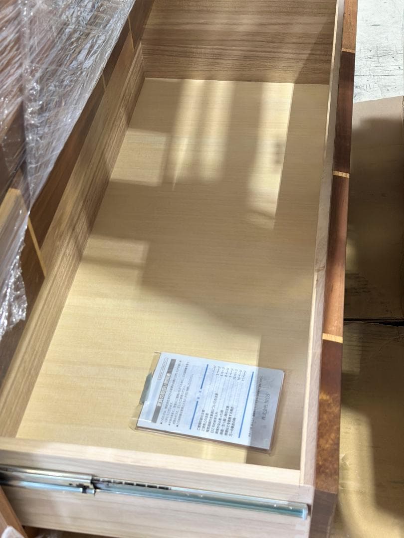 美品■府中家具■バーリオ　5段チェスト　モザイク柄　洋服ダンス　IDC大塚家具