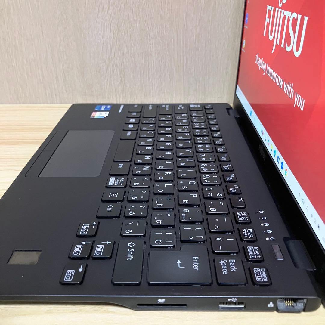 第11世代！LIFEBOOK U9311 2021年製 i5 Windows11