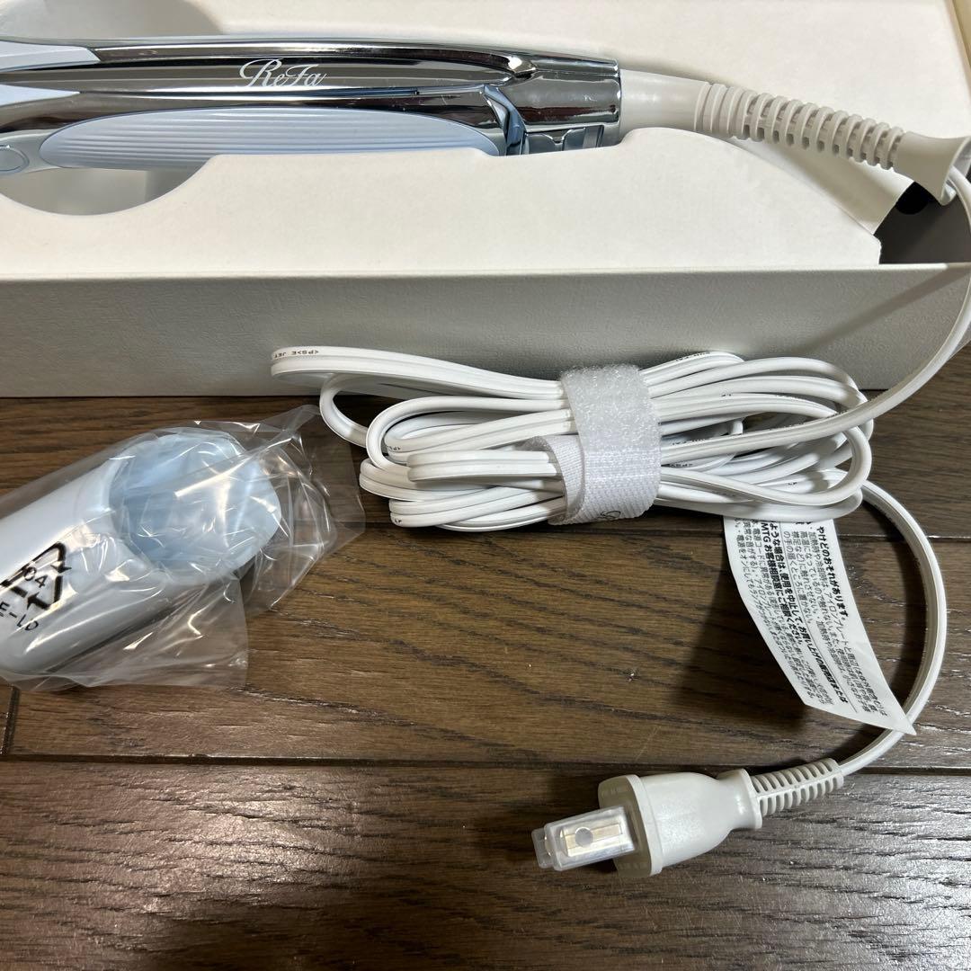 リファ　ストレートアイロンプロ　ホワイト