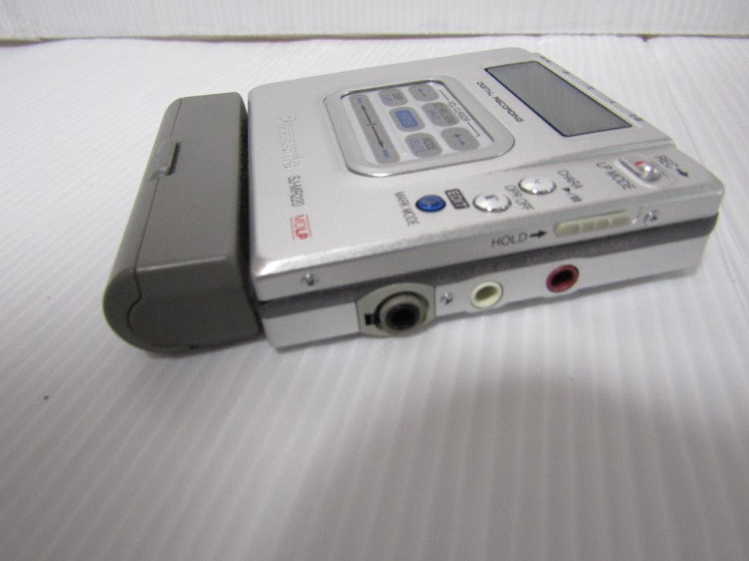 ポータブルプレーヤー A1866 Panasonic SJ-MR220