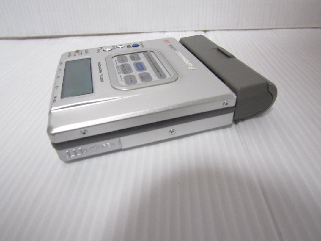 ポータブルプレーヤー A1866 Panasonic SJ-MR220