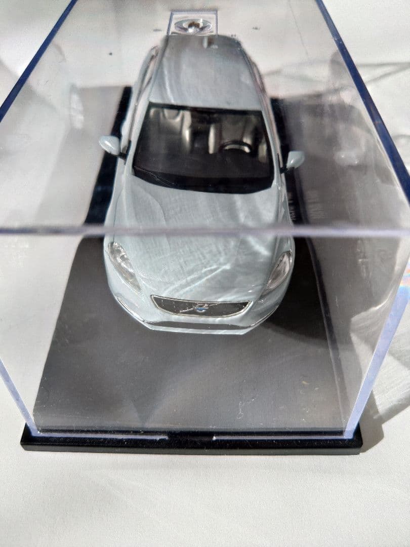 な*み様 MOTORART モーターアート　ボルボ　V40 1/43　希少