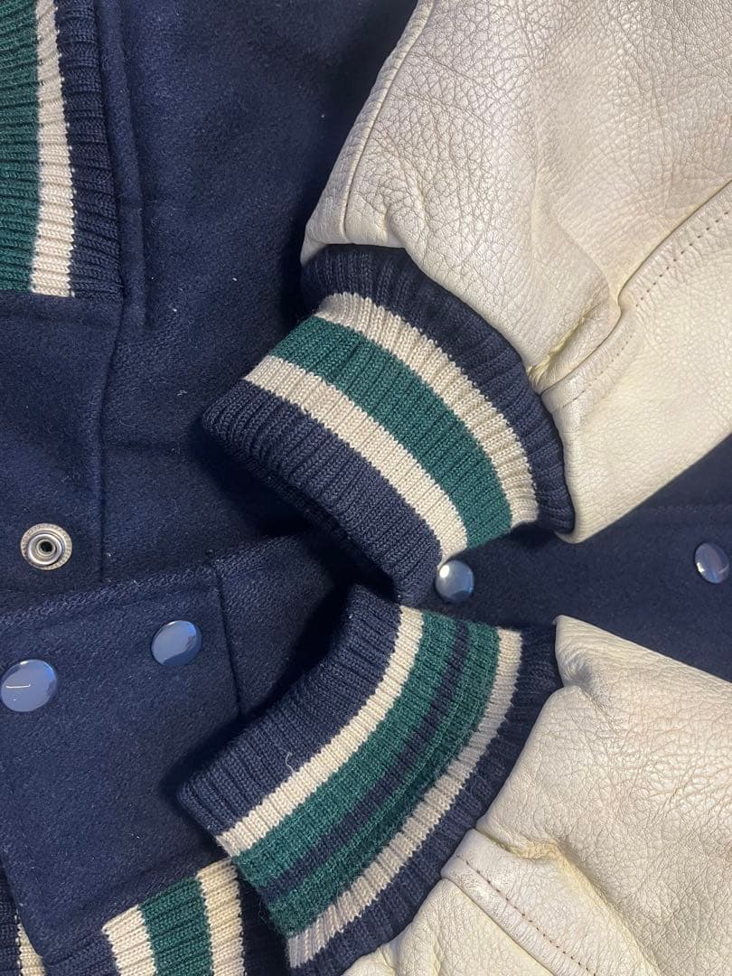 SAS 刺繍入りネイビー/ホワイトスタジャン