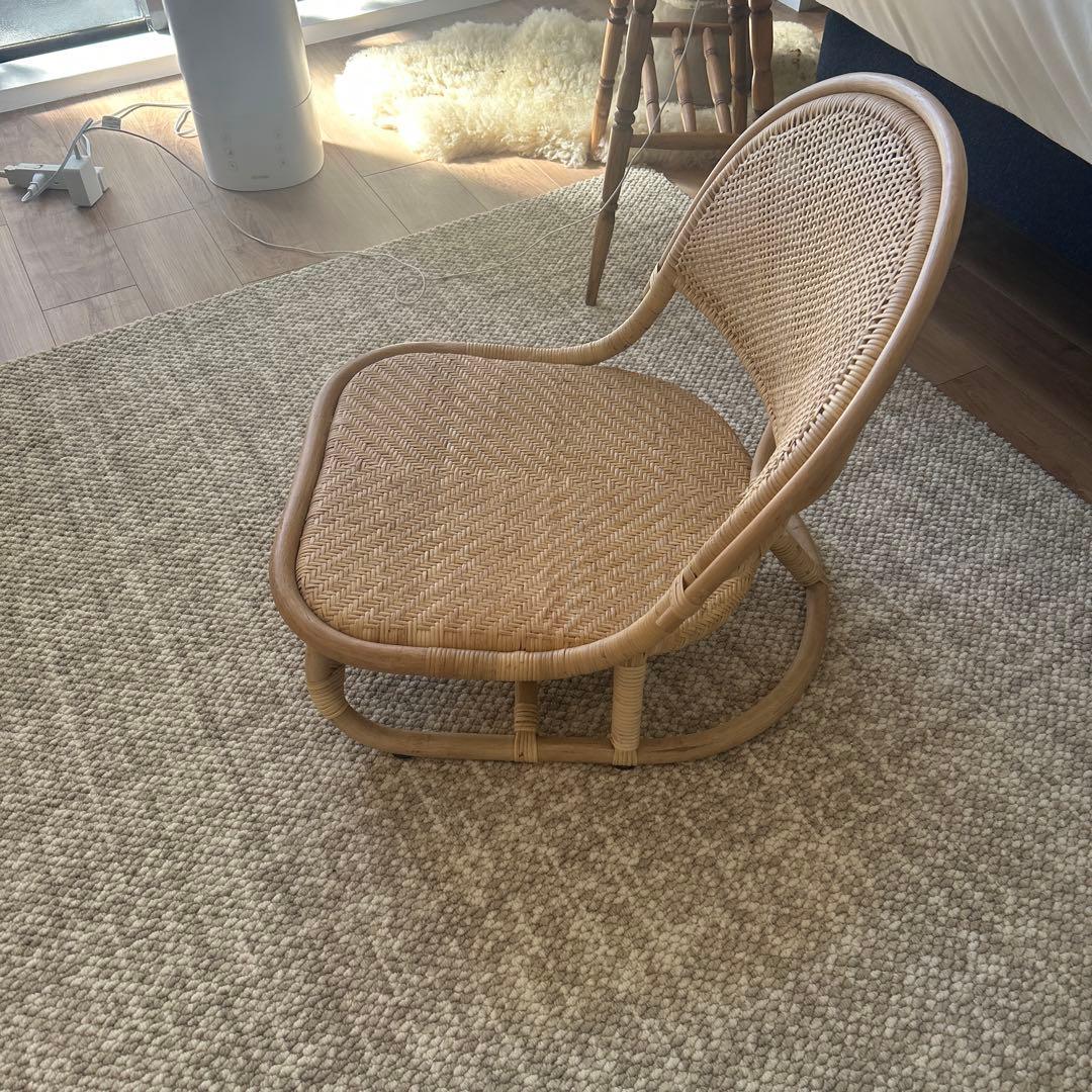 ラタン製カジュアルローチェア
