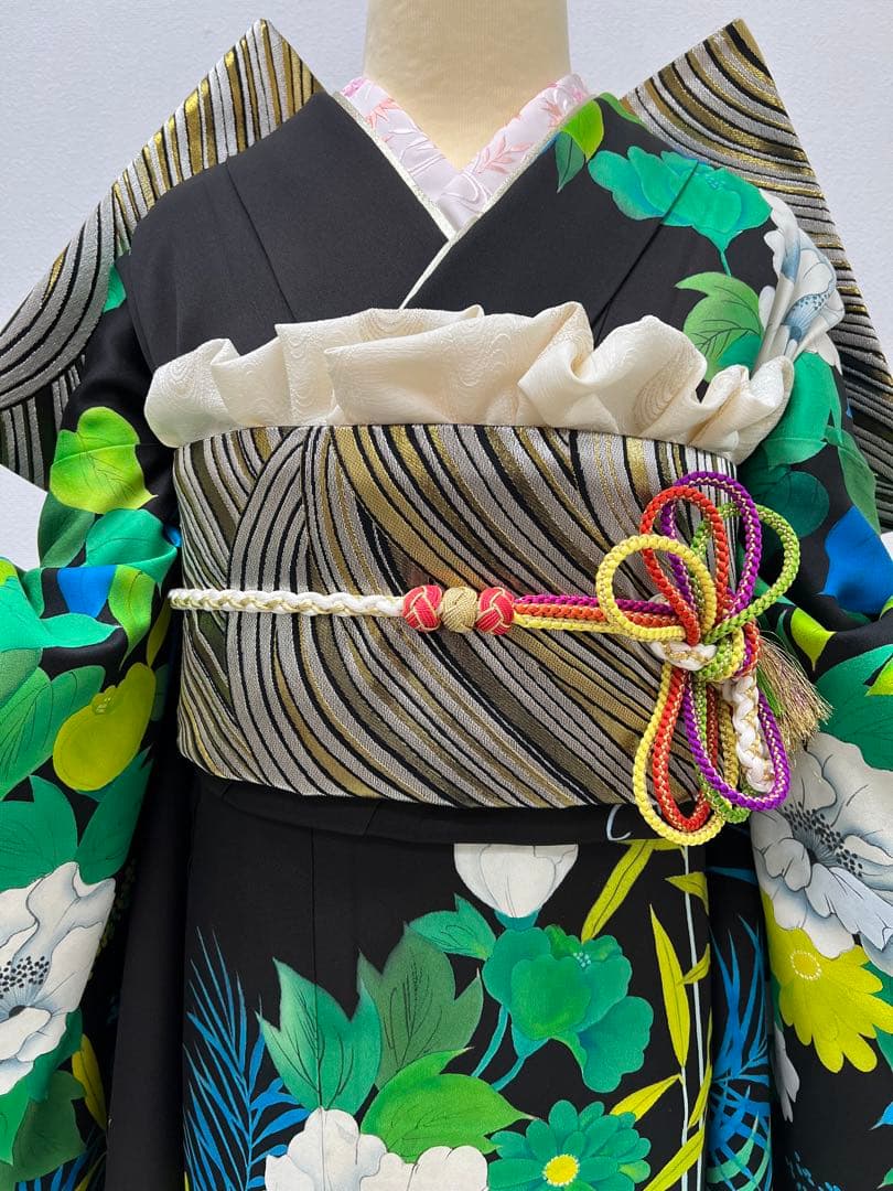 振り袖　フルセット　別誂長襦袢付　珍品　個性的　黒地　パーティー　結婚式　697