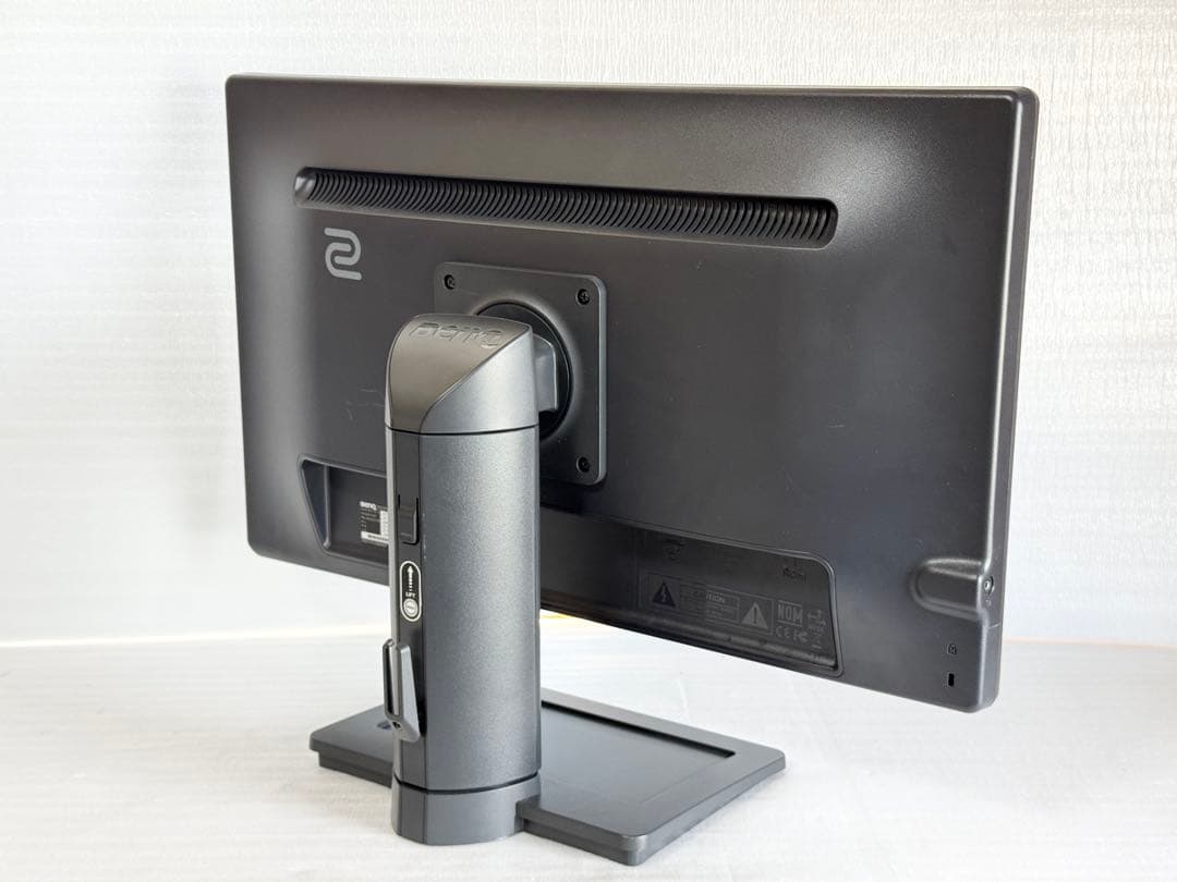 BenQ ベンキュー モニター ディスプレイ ピボット機能 XL2411