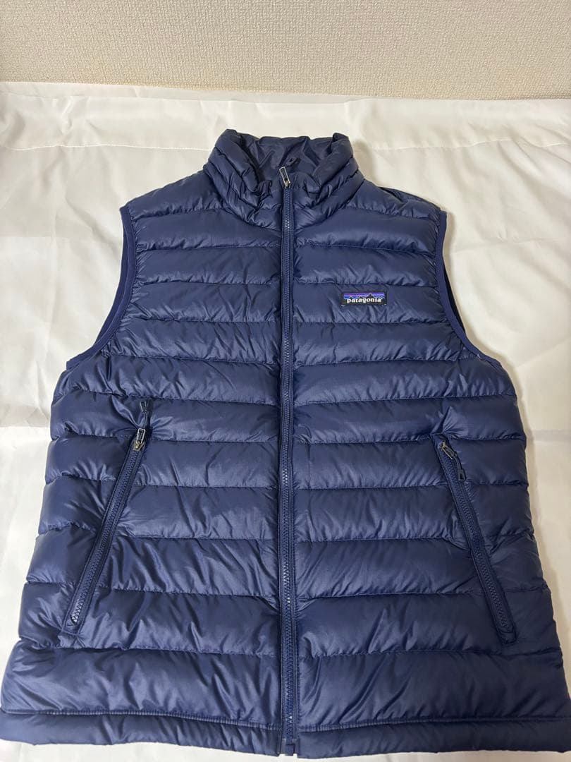 patagonia ダウンベスト ネイビー 品番84622 サイズＳ 18年