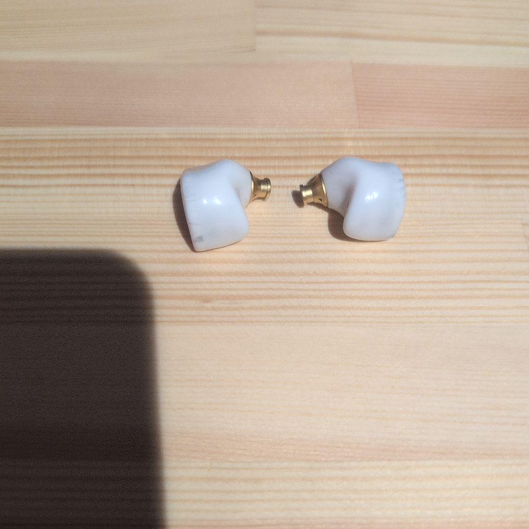 【限定色】NUARL イノベーター　innovator　ホワイトポーセレン