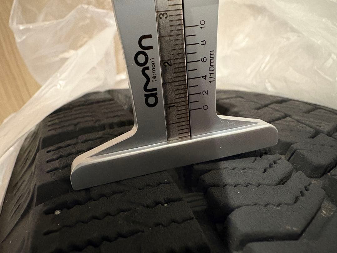 ブリヂストン 195/65R15 スタッドレスタイヤ