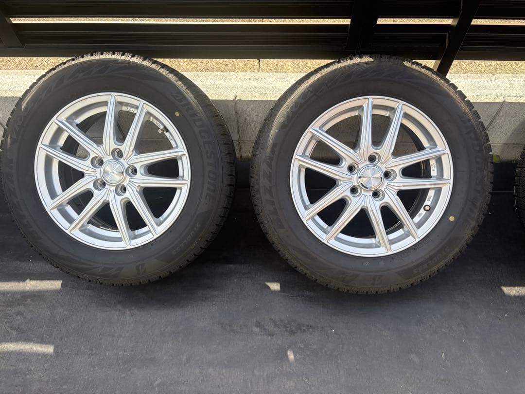 ブリヂストン 195/65R15 スタッドレスタイヤ