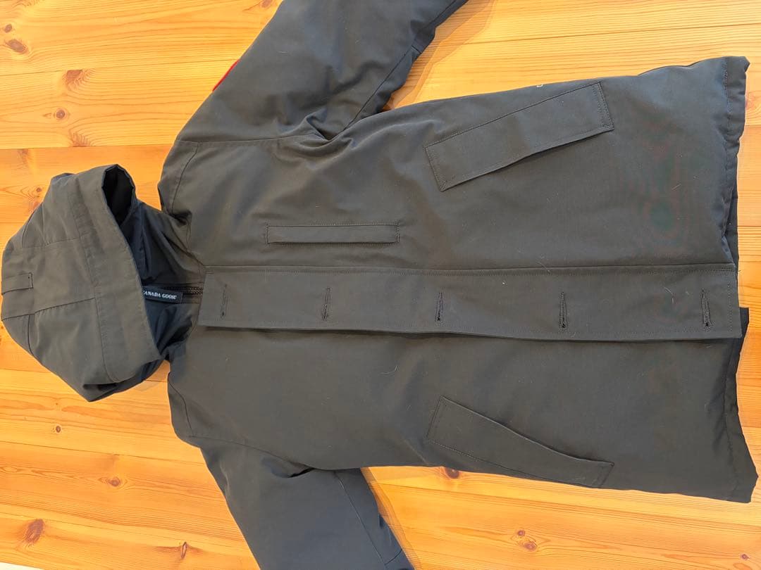 カナダグース XS肉まん