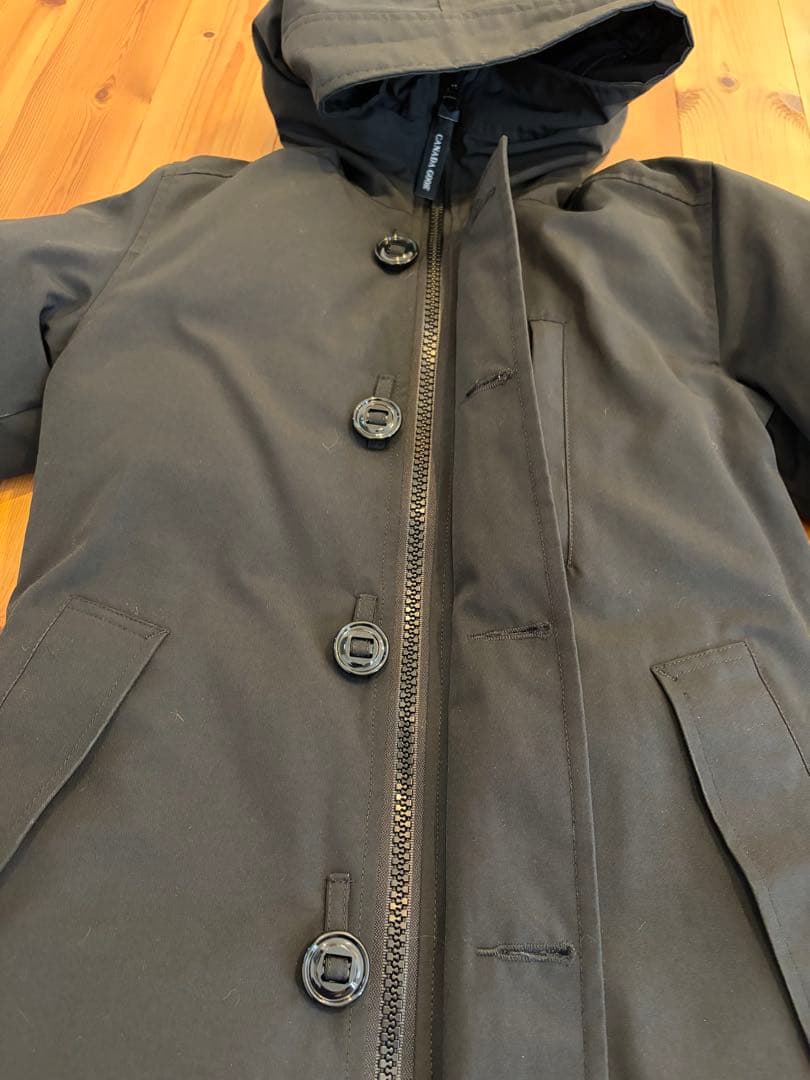 カナダグース XS肉まん