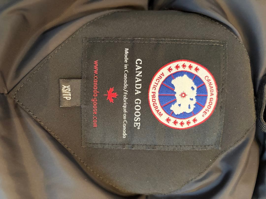 カナダグース XS肉まん