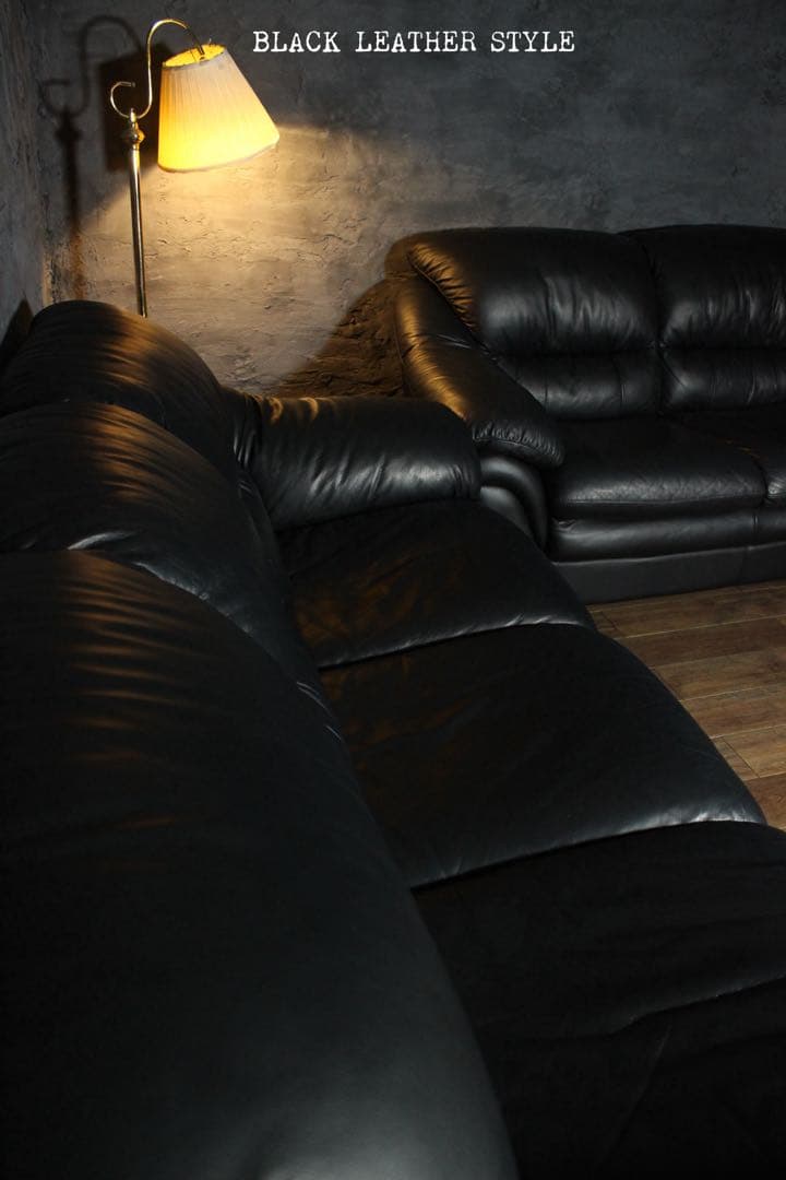 首都圏送無料〜 売り切り特価 IDC 大塚家具 ブラックレザーソファ2台セット