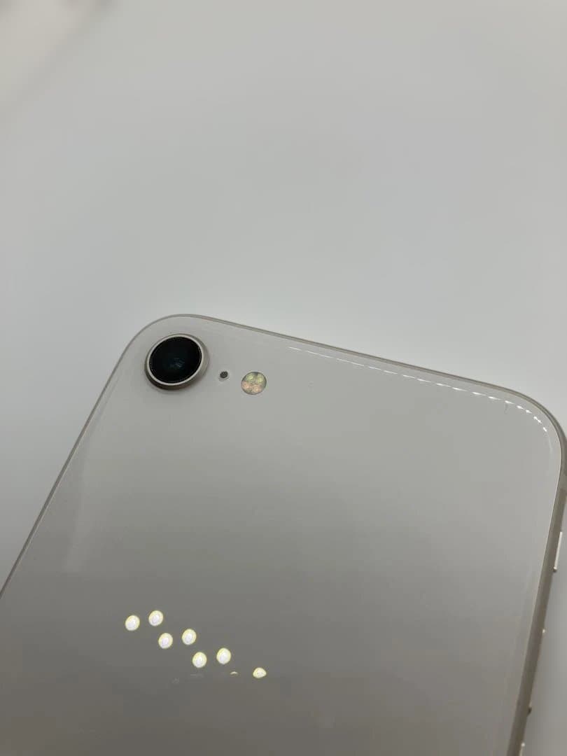 iPhone SE 第3世代 64GB 美品 SIMフリー バッテリー100%