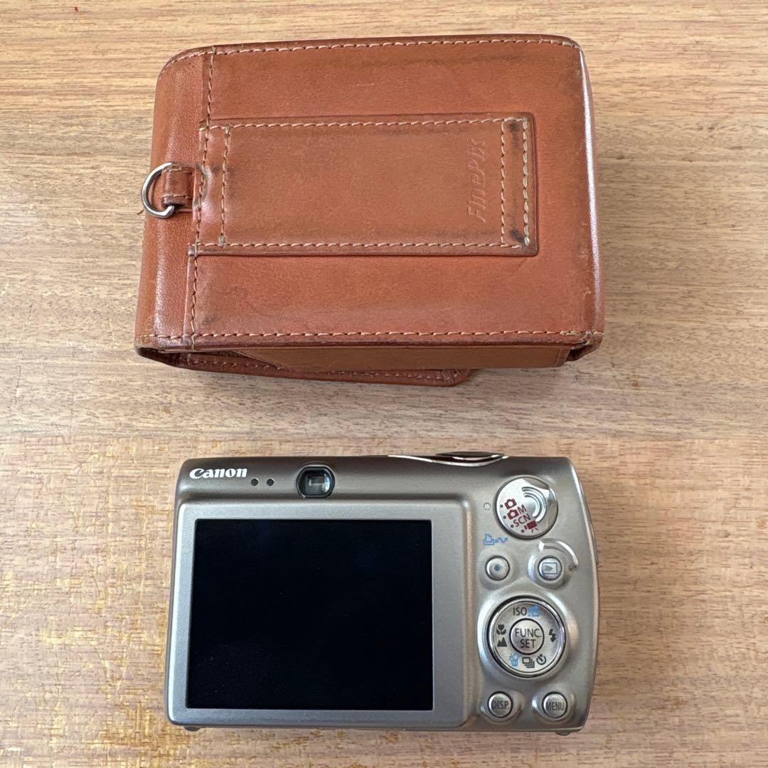 Canon IXY DIGITAL 2000 IS 【端子カバー破損】