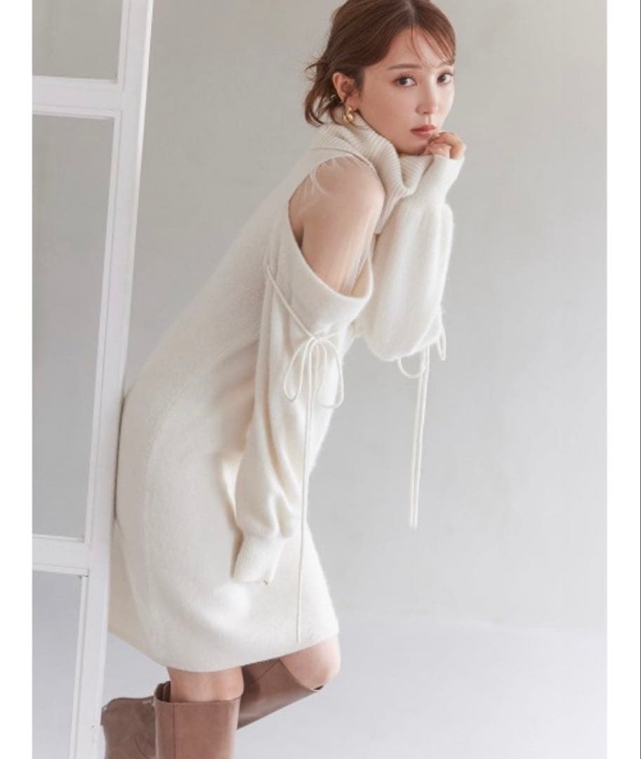 【未着用 新品タグ付き】SNIDELシースルーショルダーミニニットワンピース