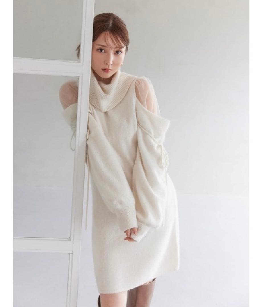 【未着用 新品タグ付き】SNIDELシースルーショルダーミニニットワンピース