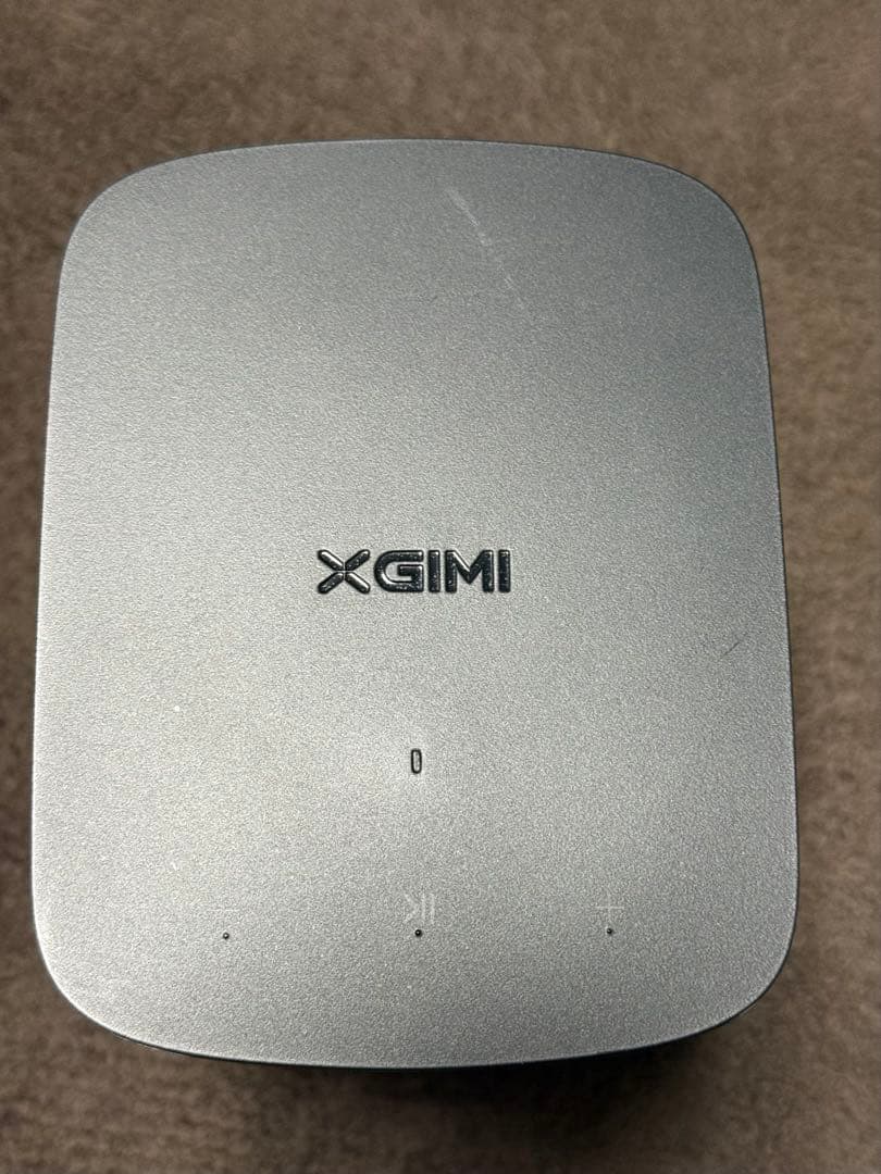 XGIMI Halo+ 1080P ポータブルプロジェクター本体　台付き