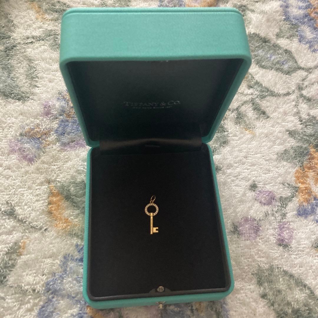 ※ぴよたま【超美品】 ティファニー.モダン キー オープン ラウンド