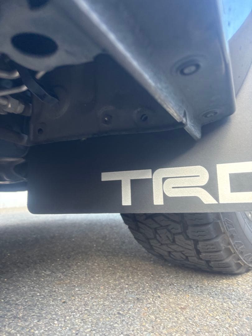 ハイエース TRD マッドフラップ　4枚