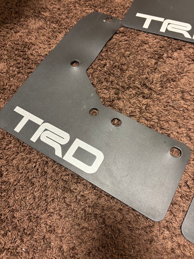 ハイエース TRD マッドフラップ　4枚