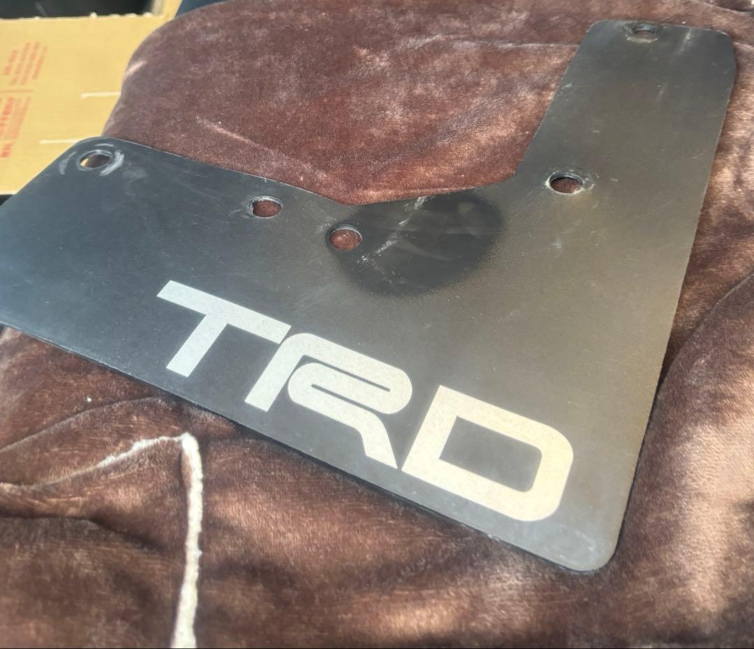 ハイエース TRD マッドフラップ　4枚