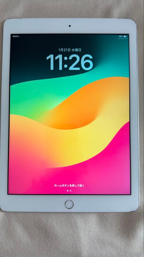 Apple iPad 6世代10.2インチ シルバー 本体