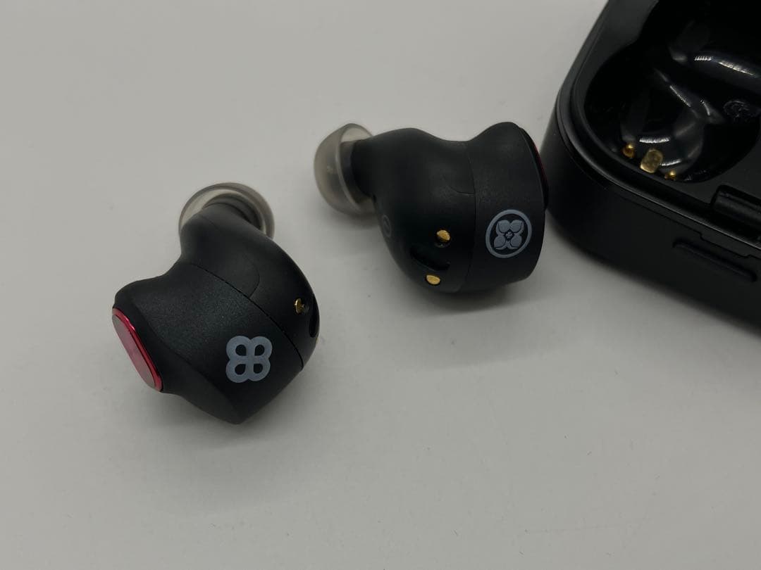 ももクロ AVIOT TE-Q3-MCZ ワイヤレスヘッドホン