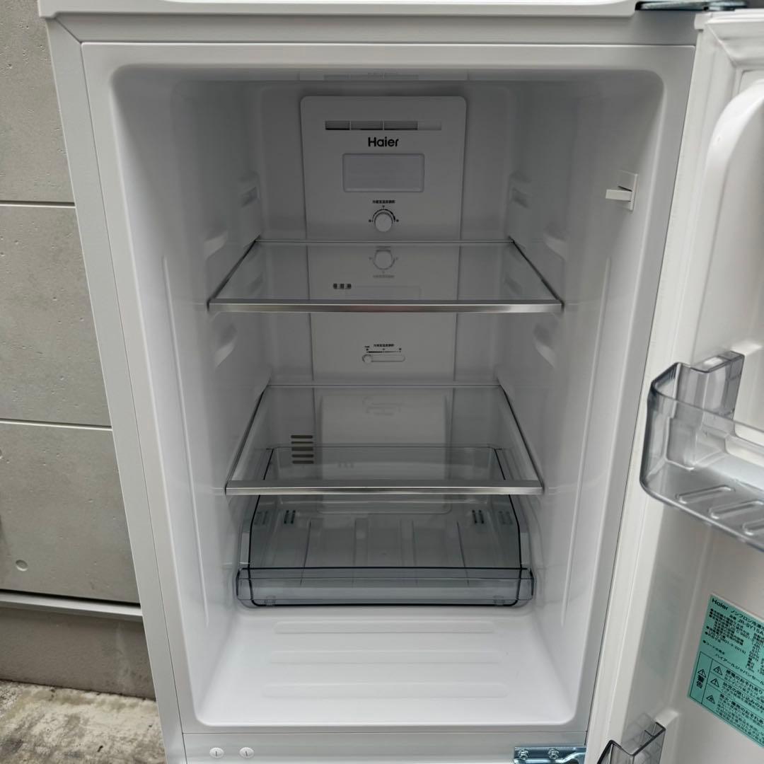 238⭐️2023年製★ハイアール 冷蔵庫　スリム　自動霜取り　一人暮らし