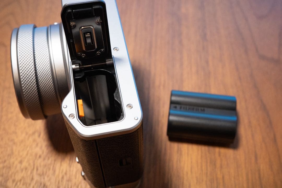 す*ん様 FUJIFILM GFX100RF シルバー おまけ付き