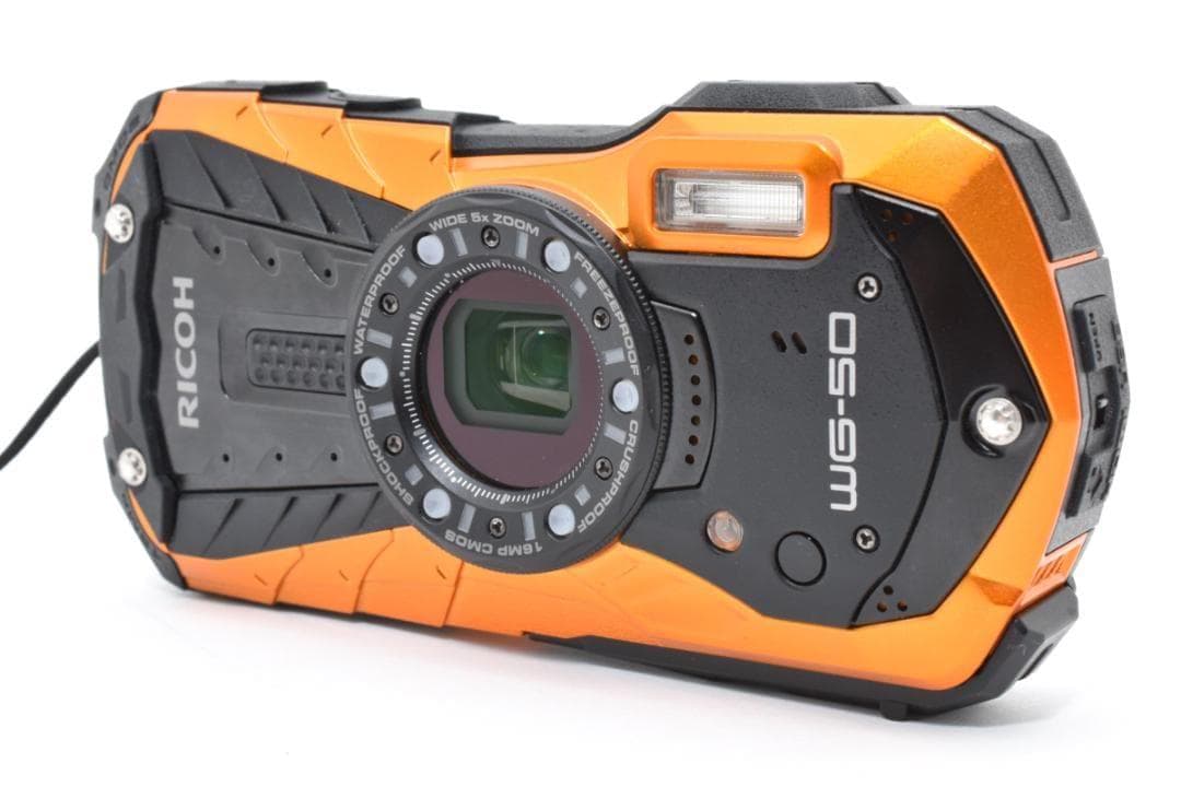 ショット数少 RICOH WG-50 防水 オレンジ デジタルカメラ