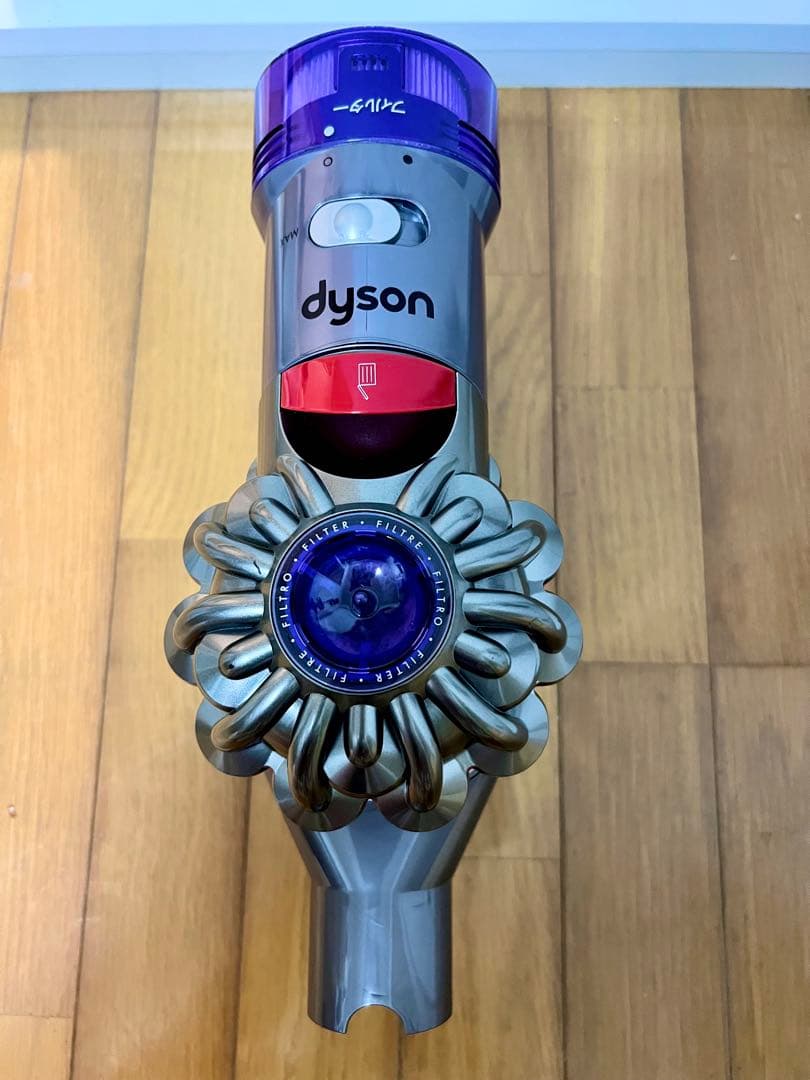 【美品】Dyson V8 Slim Fluffy+　スタンドセット