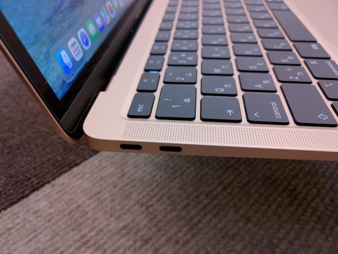 MacBook Air2020 A2237 13㌅ M1 バッテリー100%