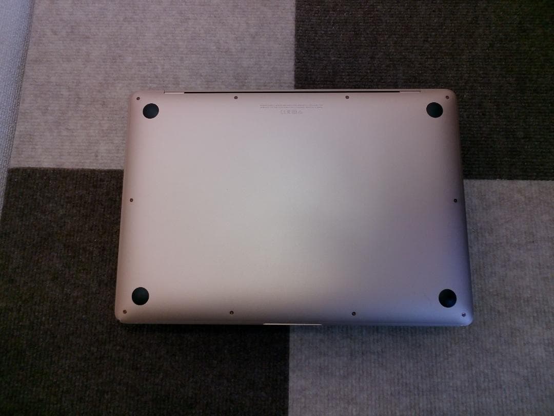 MacBook Air2020 A2237 13㌅ M1 バッテリー100%