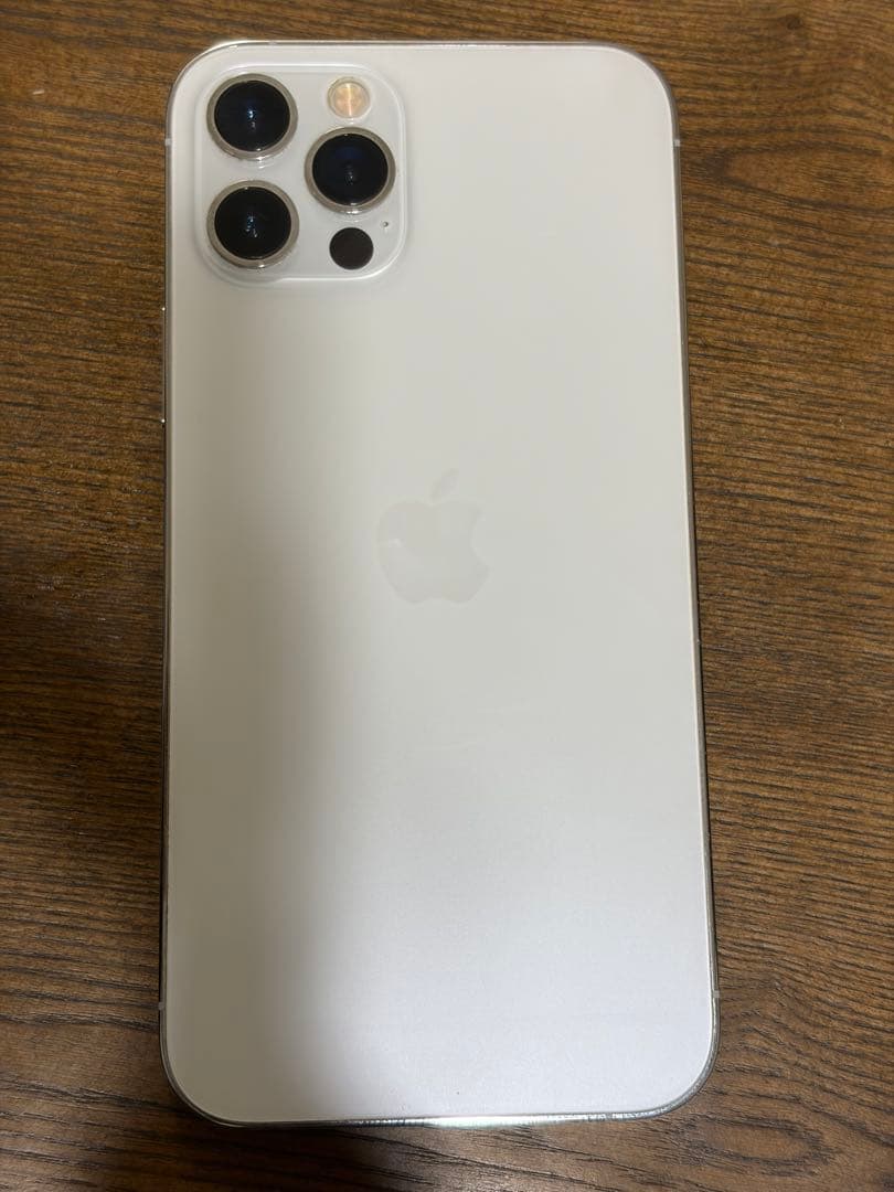 Apple iPhone 12 pro シルバー　128GB