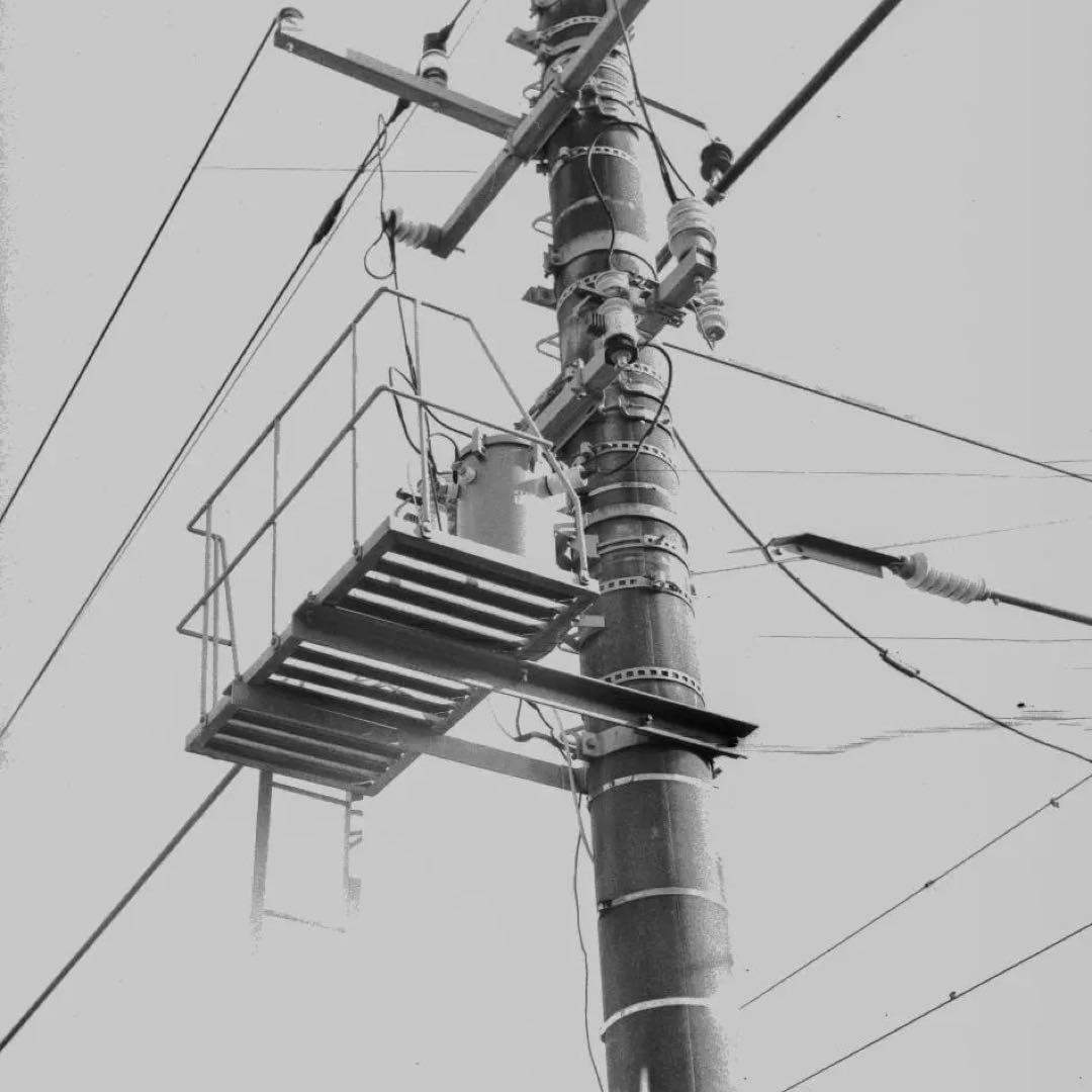 ＜作例あり＞ＭＡＭＩＹＡー６　Ｖ型？　蛇腹　試写済み　フィルムカメラ　中判