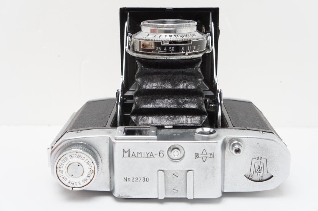 ＜作例あり＞ＭＡＭＩＹＡー６　Ｖ型？　蛇腹　試写済み　フィルムカメラ　中判