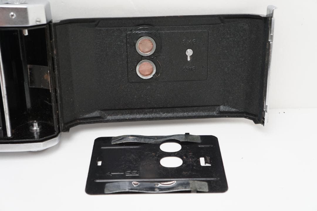 ＜作例あり＞ＭＡＭＩＹＡー６　Ｖ型？　蛇腹　試写済み　フィルムカメラ　中判