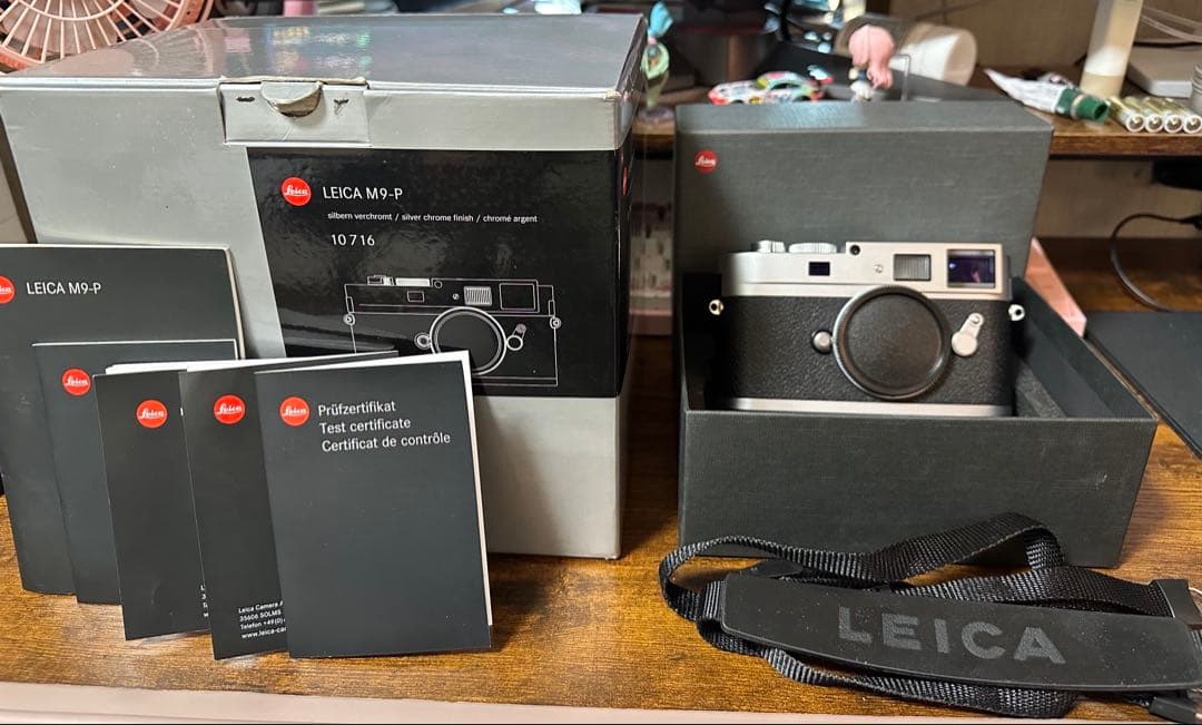 ライカleica M9-P カメラ　整備済美品　バッテリー3個付き